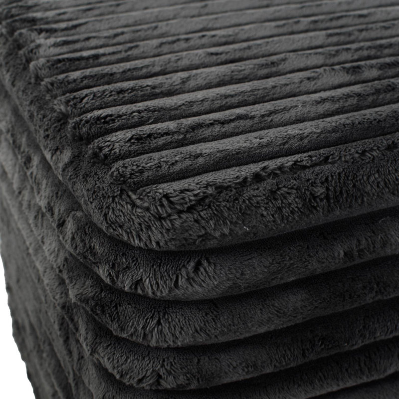 Gris Camoren, Polyester noir