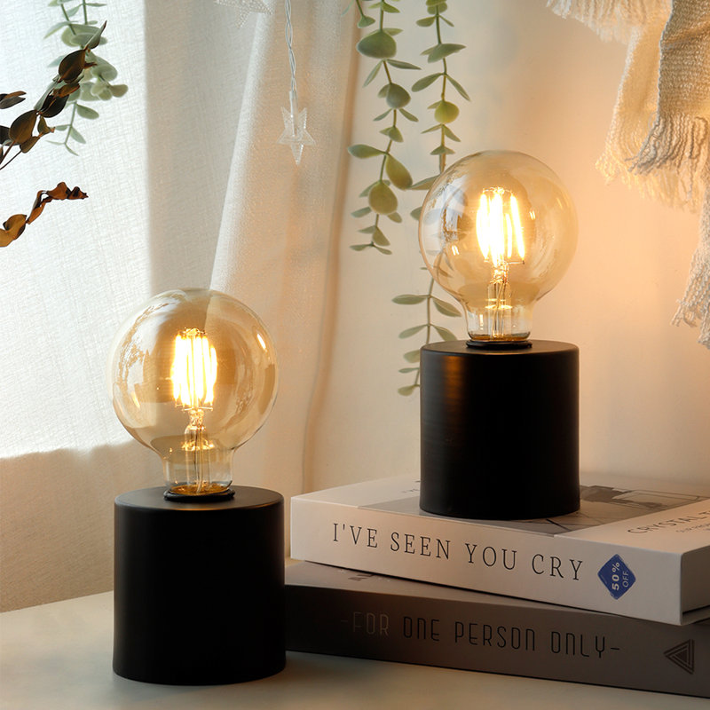 Chevonda Metal Desk Lamp