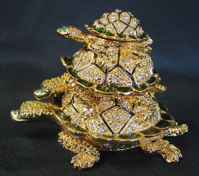 Aliza Animals Figurines & Sculptures