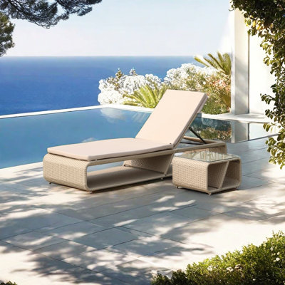 Ensemble de chaise longue d'extérieur en osier avec table Sofica