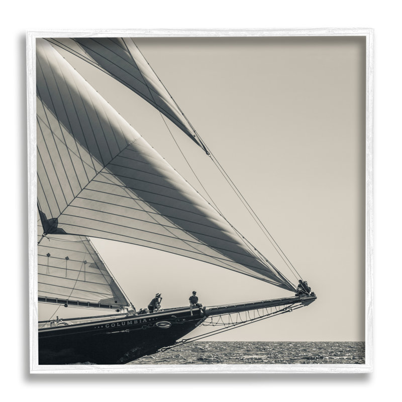 «Vintage Ocean Ship People Reposing on Bow» par Danita Delimont - photographie, Giclée encadrée blanc bord de mer