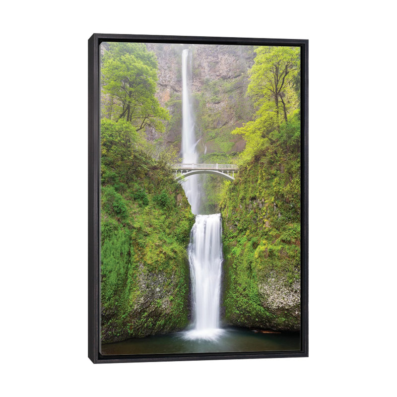 «Multnomah Falls» par Jamie et Judy Wild, Oregon, Columbia River Gorge, Toile avec cadre noir patiné