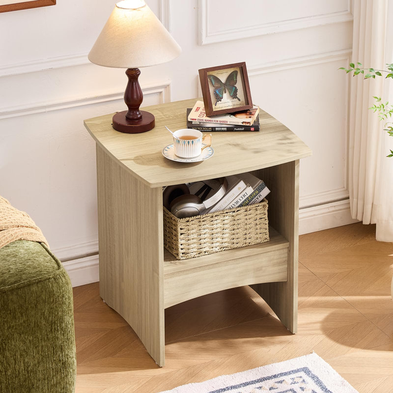 Table d'appoint de style champêtre avec rangement ouvert à 2 niveaux et bords arrondis, Chêne