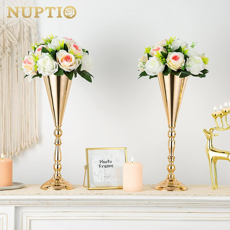 Haut centre de table en métal pour vase en forme de trompette