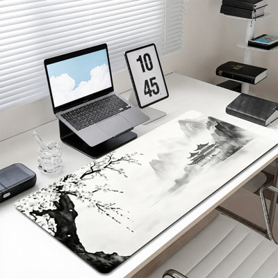  Tapis de souris en caoutchouc, surface en microfibre lisse, base antidérapante, tapis de souris décoratif à bord arrondi pour le bureau et les jeux, 17 po x 47 po, art paysager à encre noire