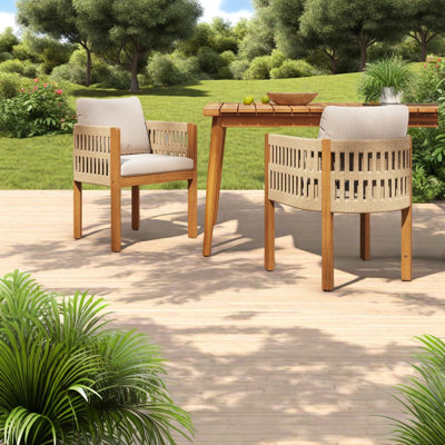 Ensemble de 2 chaises de patio rustiques, bois d'acacia, poignées en corde, divertissement à l'extérieur