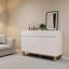 Commode blanche 3 tiroirs et 3 portes, commode de rangement moderne sans poignée avec pieds en bois naturel massif, armoire à tiroirs minimaliste pour le salon de la chambre à coucher, simple à installer