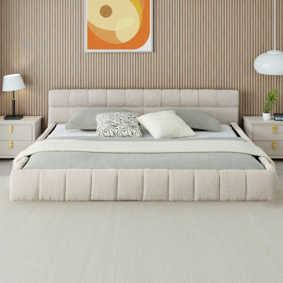 Structure de lit tapissier très grand californien - Lit plateforme en tissu de chenille moelleux avec tête de lit, conception moderne avec mise à la terre, sans sommier tapissier (90,5 po x 80,5 po)