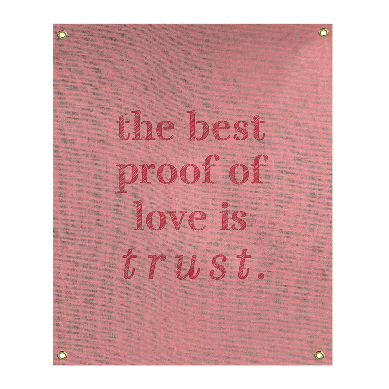 Tapisserie en polyester et citation manuscrite en polyester, H 59 pi x l 50 po, Rouge