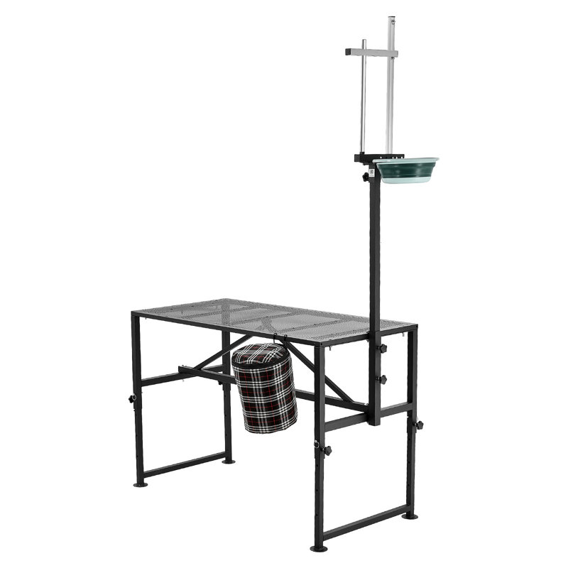 33 H x 47 W x 23 D Livestock Stand, 83.8cm H x 119.4cm W x 58.4cm D