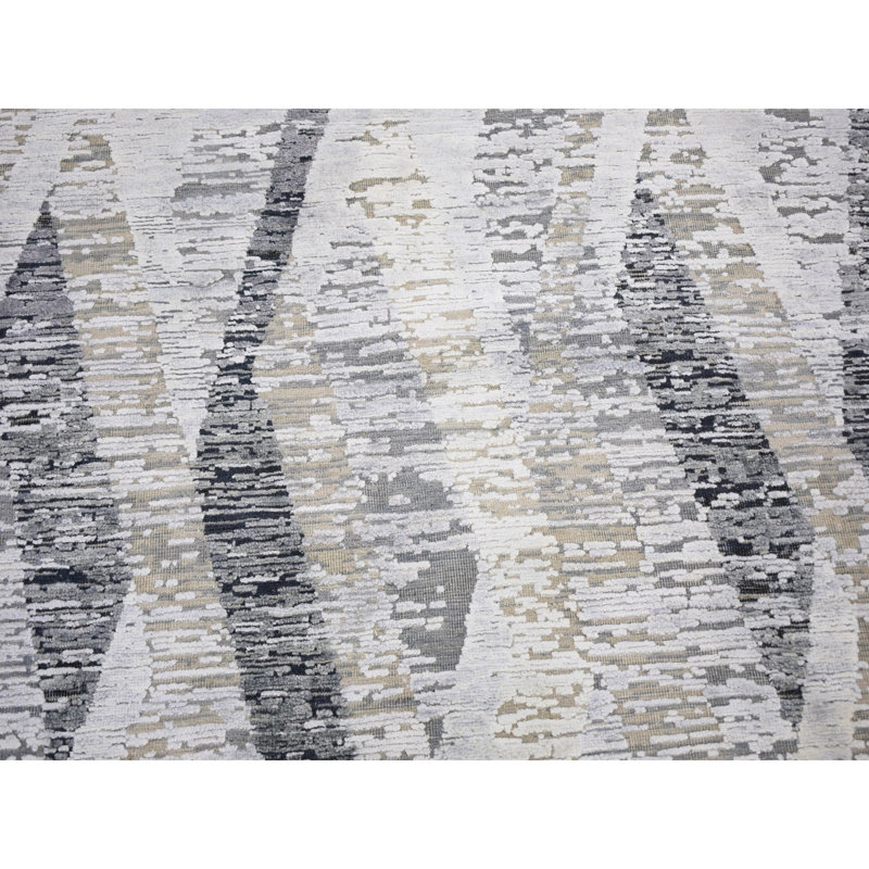 Tapis décoratif de conception unique noué à la main New Age Ivoire 11 pi 10 po x 15 pi 2 po