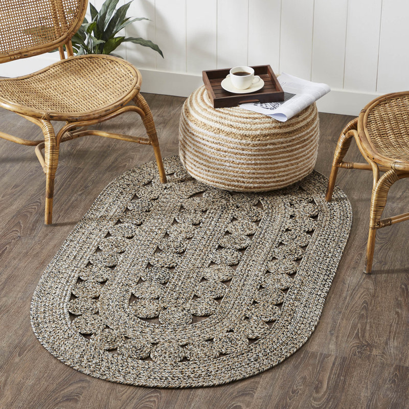 Geometric Indoor / Outdoor Rug, Oval 3' x 5'