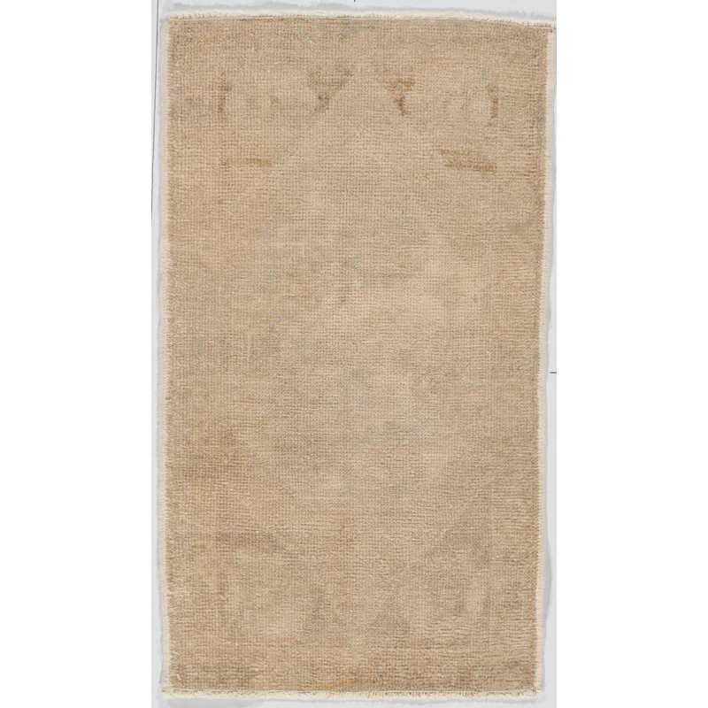 Tapis beige unique en laine noué à la main de style années 1950 de 1 pi 7 po x 2 pi 10 po One