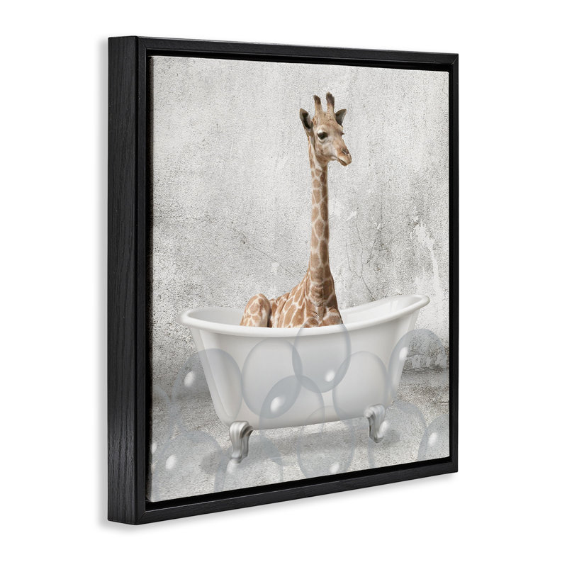 «Baby Giraffe Bath Time Grain Floater», art mural sur toile par Kim Allen, Cadre flottant noir de jais, H 18 po x l 18 po