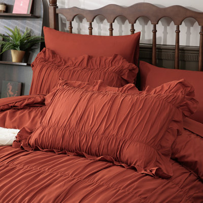 Ensemble d'édredon ruché rouge brique pour lit grand, lit à volants boho 9 pièces dans un sac, édredon à volants de luxe moelleux avec drap plat, drap-housse, taies décoratives, taies d'oreiller pour toutes les saisons
