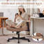 Chaise de bureau moderne et ergonomique avec accoudoirs réglables et roulettes lisses-26841356