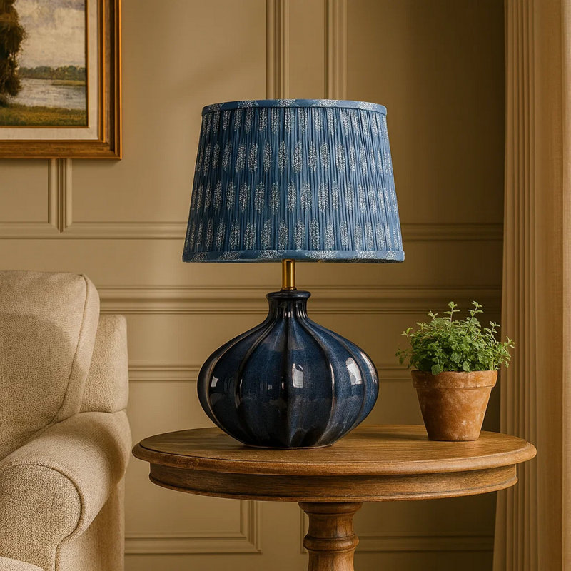 Lampe de table Resy, abat-jour classique en coton bleu royal blanc, 20 po
