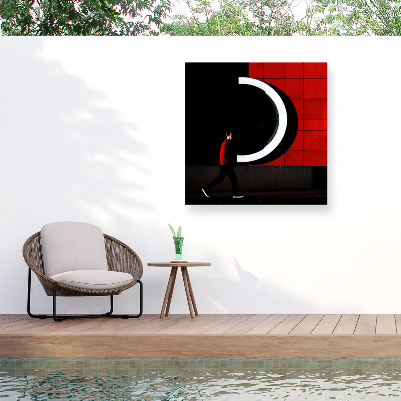 Anna Niemiec  Contrast Figure Outdoor  Canvas, H 35 po x l 35 po