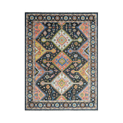 Tapis unique gris anthracite 8 pi 11 po x 11 pi 11 po
