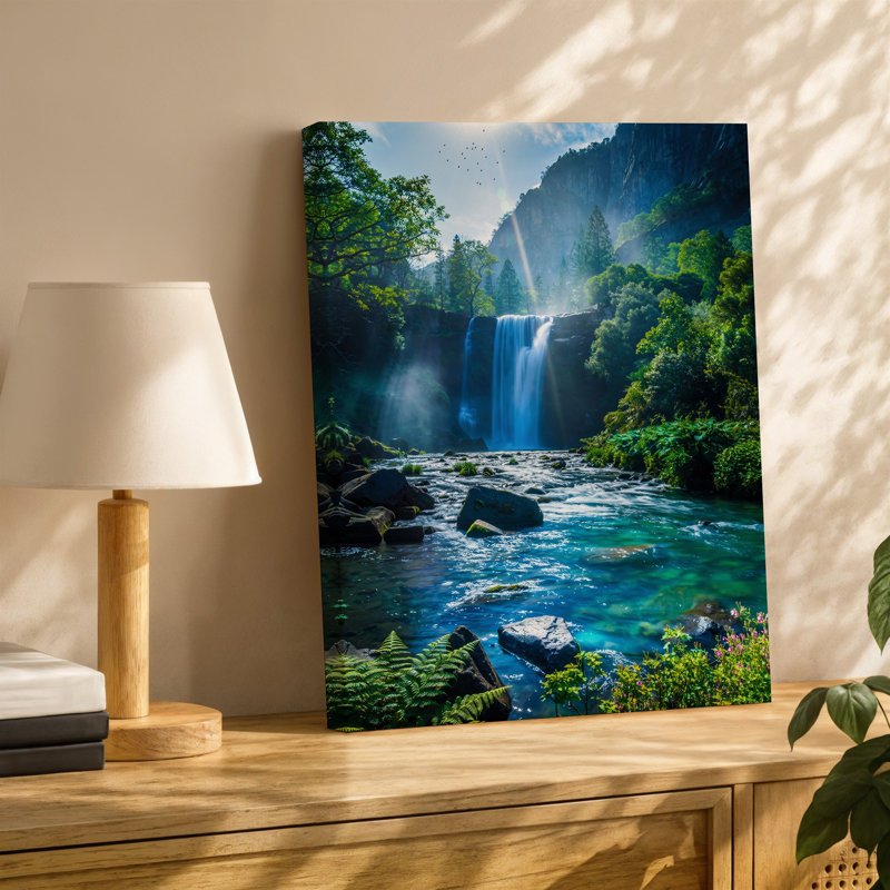 Toile «A Serene Vibrant Landscape Doté d'une cascade d'eau qui coule dans l'art mural», H 24 po x l 18 po