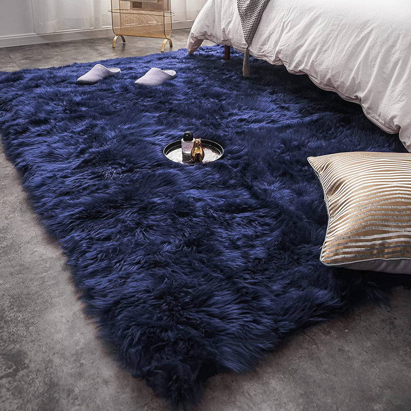 Tapis bleu marine 5 pi x 7 pi Palvinder