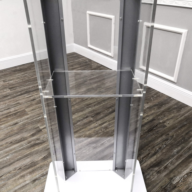 Plexiglas transparent, podium en acier et côtés en acier