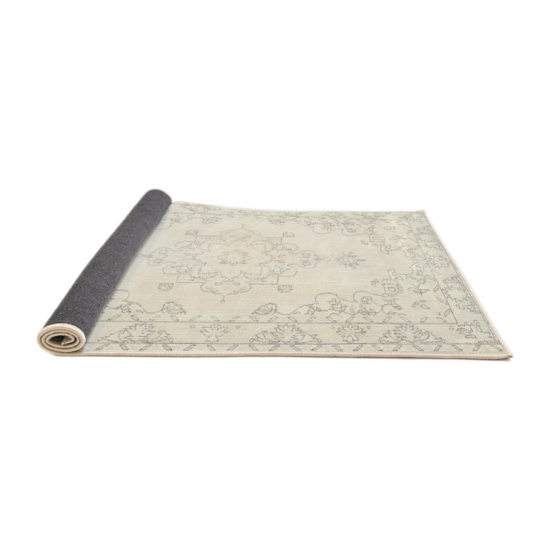Oriental Indoor Rug, Round 8'
