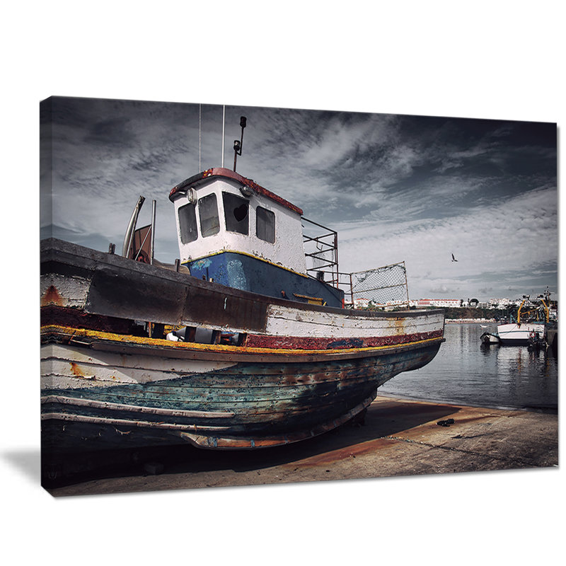 «Old Fishing Boat», photographie, H 16 po x l 32 po x P 1 po, Toile tendue
