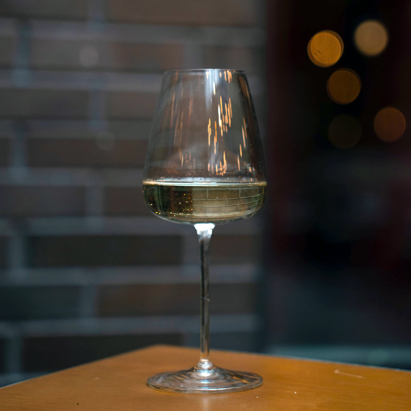 Luigi Bormioli Talismano 15.25 oz Chardonnay White Wine Glasses