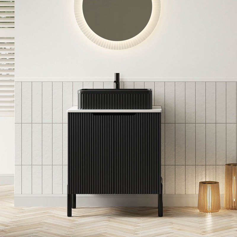 Meuble-lavabo autoportant 24 po avec lavabo en céramique et comptoir blanc Carrara 24 po