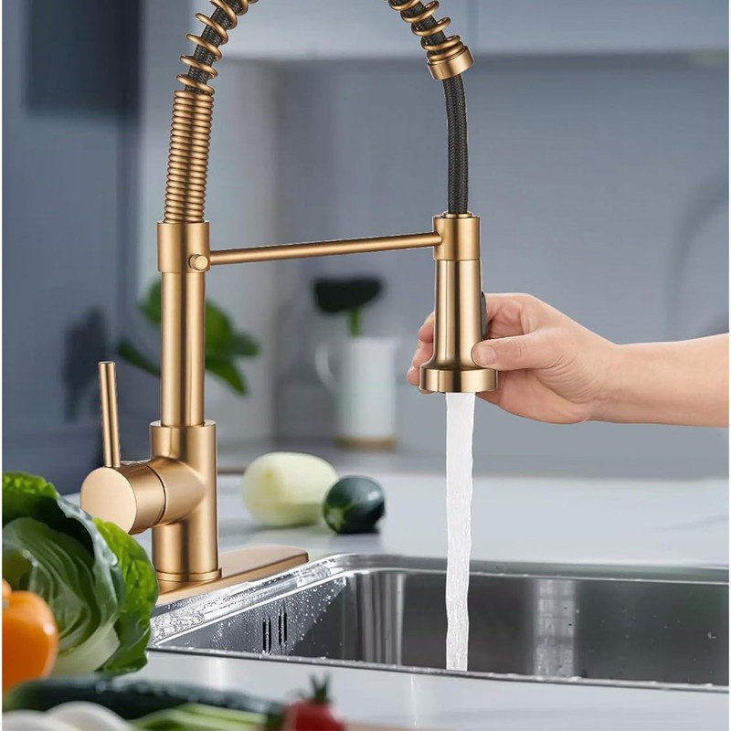 Gold Stainless Steel Single Handle Pull Down Kitchen Faucet