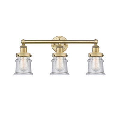 Petit luminaire pour salle de bain 3 lumières Cailen de la collection Edison