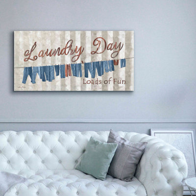 «Laundry Day Charges of Fun» par Lori Deiter, art mural sur toile