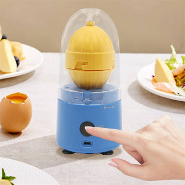 Portable Egg Scrambler Shaker Whisk Hand Powered Golden Egg Maker