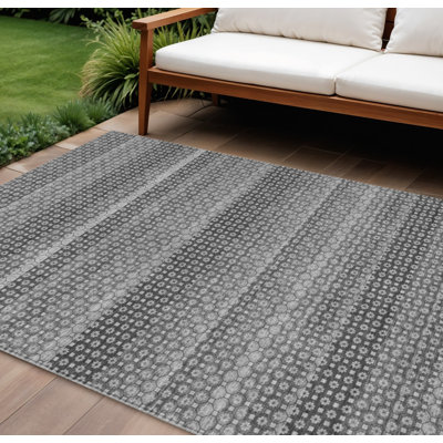 Tapis extérieur lavable rayé gris et argent 10 pi x 14 pi