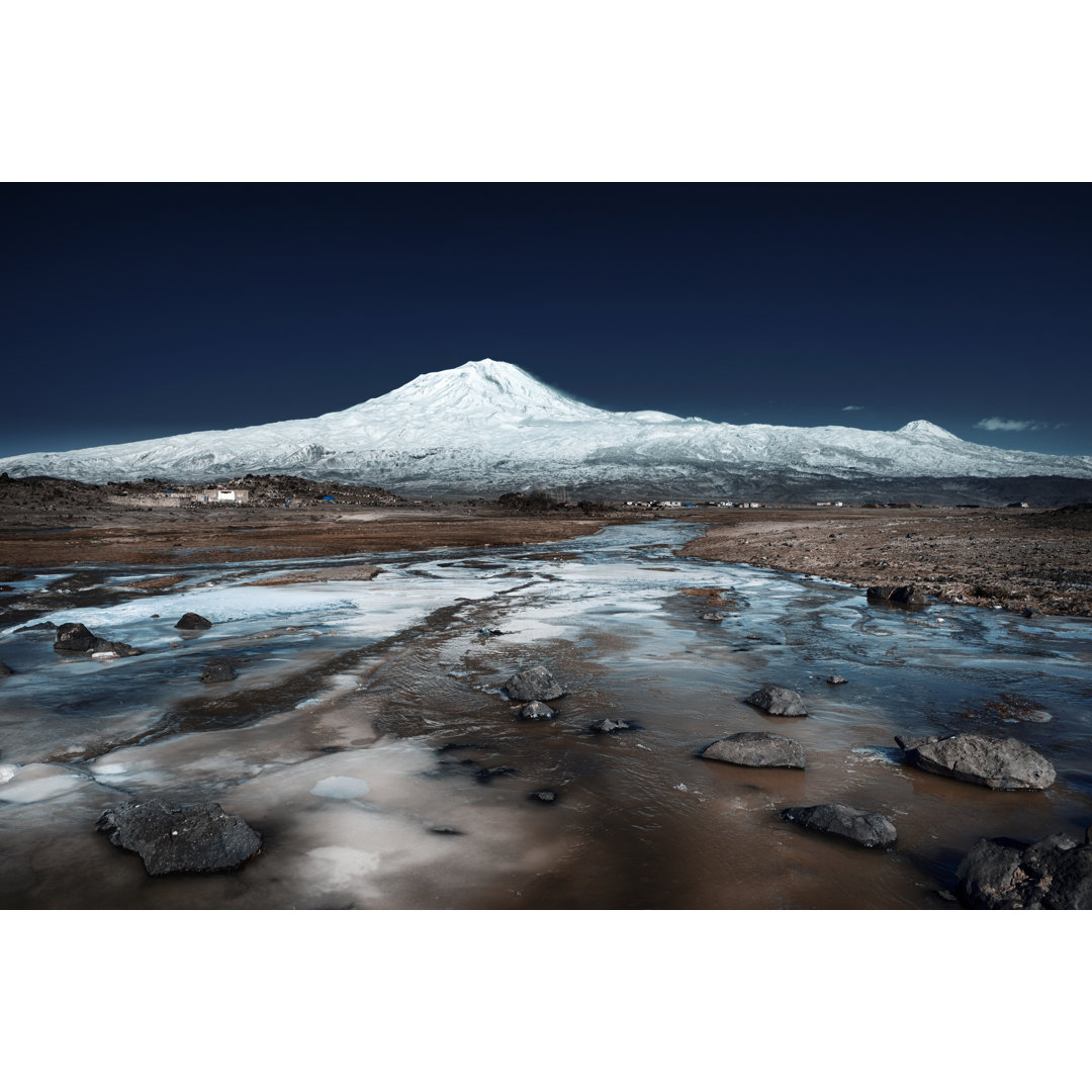 Berg Agri (Ararat) Türkei von Tunart - Kunstdrucke auf Leinwand