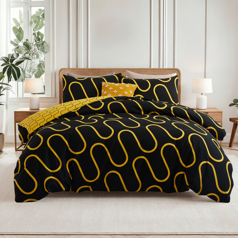 Dual Pattern Reversible Brushed Microfiber Printed Duvet Cover Set With Matching Pillow Covers, Ochre/Black Geometric