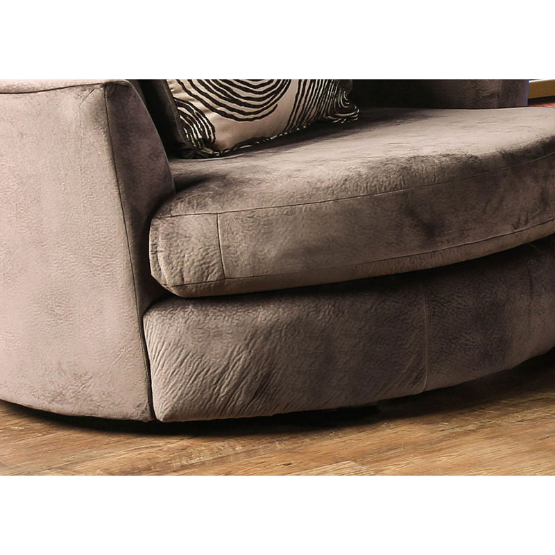 Fauteuil pivotant de style transitionnel avec siège en T et coussins à dossier arrondi avec accoudoirs évasés inclus, Brun