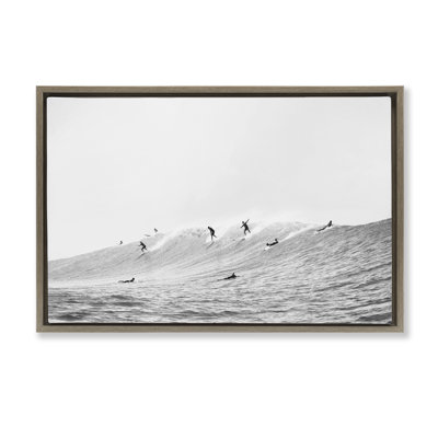 «Summer Wave Surfers», toile flottante encadrée noire par Sissi et Seb