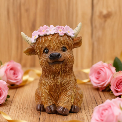 Valentine's Day Decorations, Highland Cow Wreath Decorative Figurine, Resin Decorative Patio Ornament for Home Living Room Bedroom Desktop Decorations, Light Brown