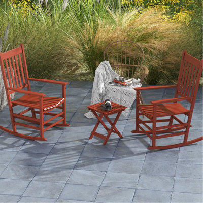 2 chaises berçantes d'extérieur avec table d'appoint en rouge vin, patio en bois et dossier haut, capacité jusqu'à 352 lb pour le jardin, la cour avant, le balcon de la table 2 chaises, rouge lisse, le balcon arrière, le porche, Lbs.