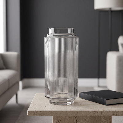 Amsha Glass Table Vase 1