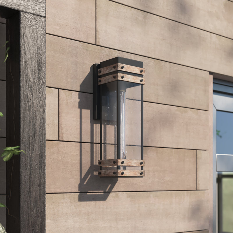 Aliya Wall Light, 18.75" H x 6.25" W x 6.88" D