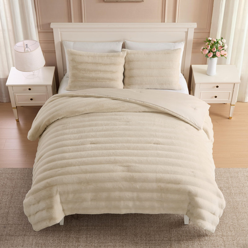 Laura Ashley Cloud Fur Beige Reversible Comforter Set, Full/Queen, Beige