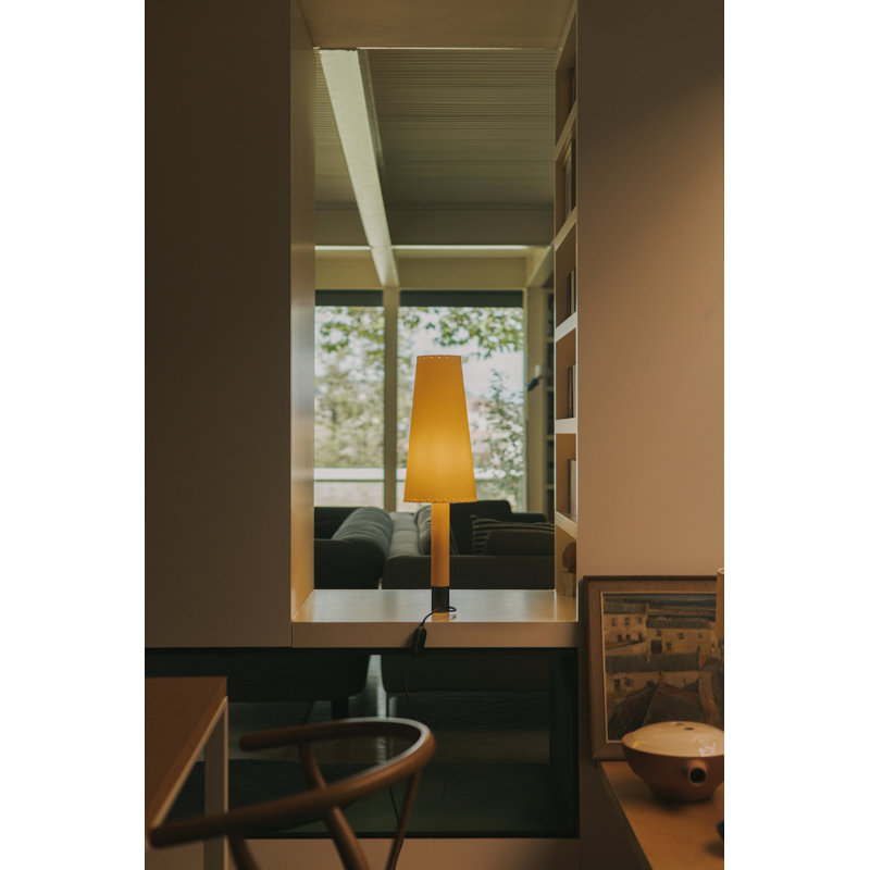 Basica M1 Table , Nickel, Beige