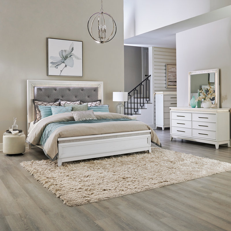 Ensemble de chambre à coucher avec lit tapissier, commode et miroir Oxford, Grand, 5 Pcs: 2 Dressers, Mirror, Bed, Chest 