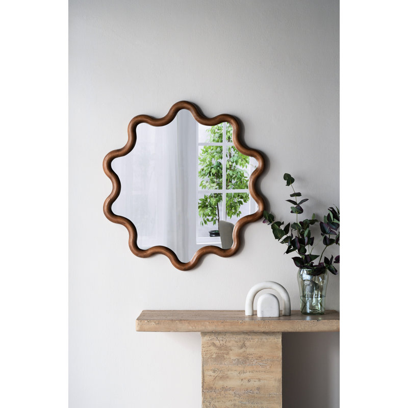 Miroir 30 po x 31 po avec cadre en bois brun foncé inégalé, salon, chambre à coucher, vestibule 29,75 po, style mural distinctif et éclairage