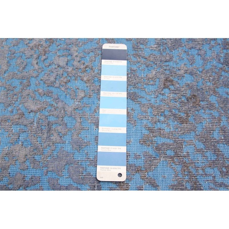 Tapis bleu à transition de couleur 5 pi 3 po x 5 pi 2 po
