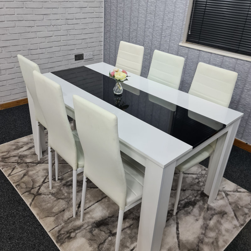Wallaston 6 - Person Dining Set