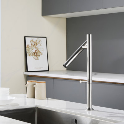 Colour Single-handle Bathroom Faucet with Drain Assembly